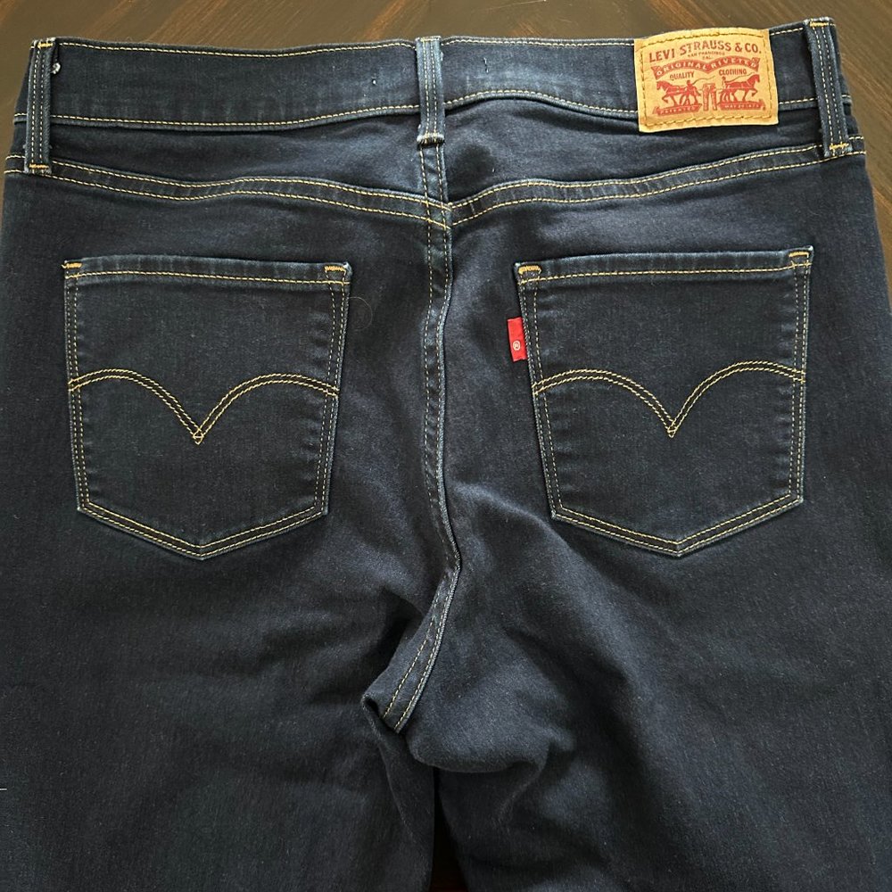 Women's Levis 312 Shaping Slim